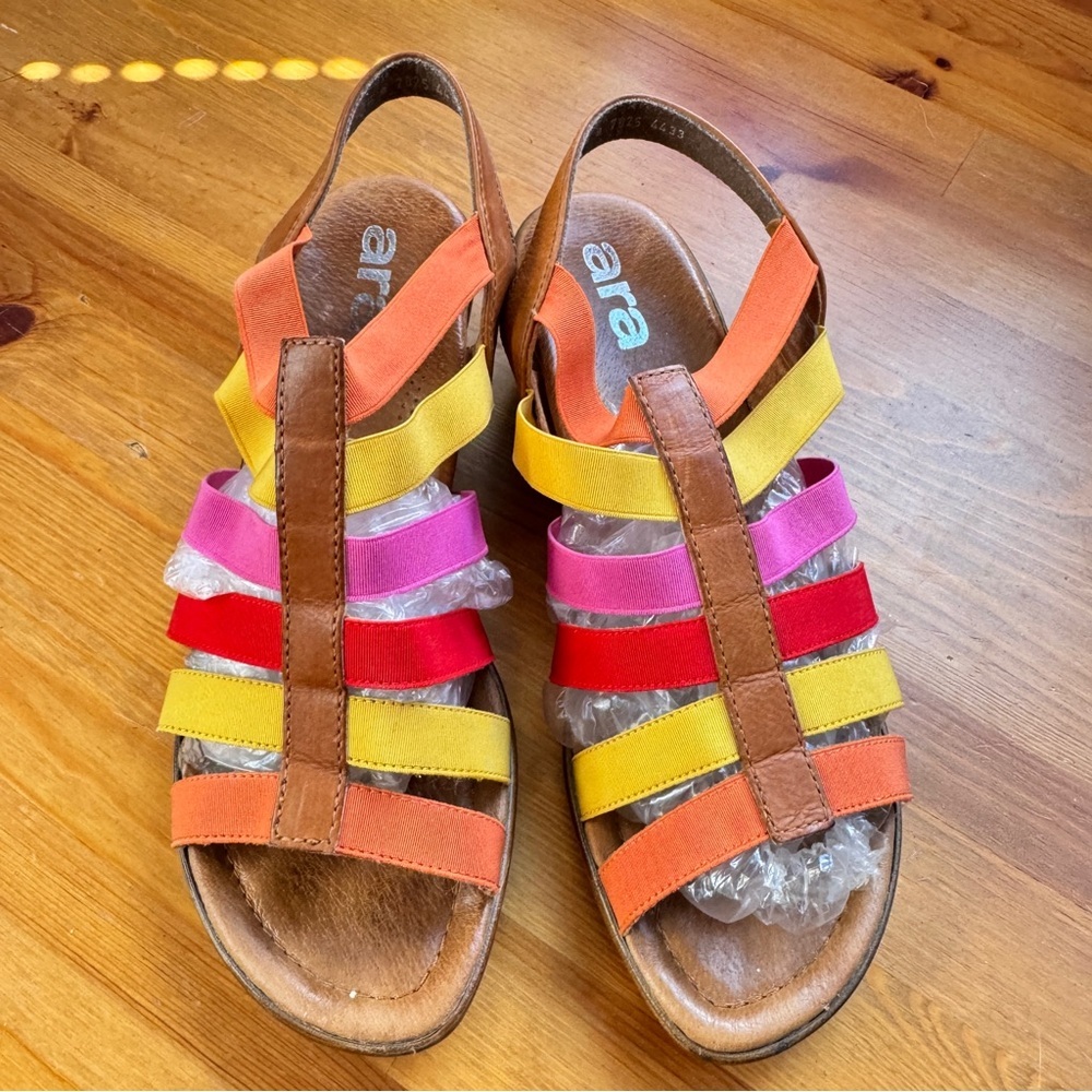 Ara comfortable multicolored sandals size 6